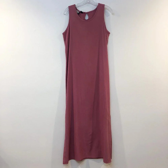 Tommy Bahama Dresses & Skirts - Tommy Bahama 100% Silk Pink Maxidress Small